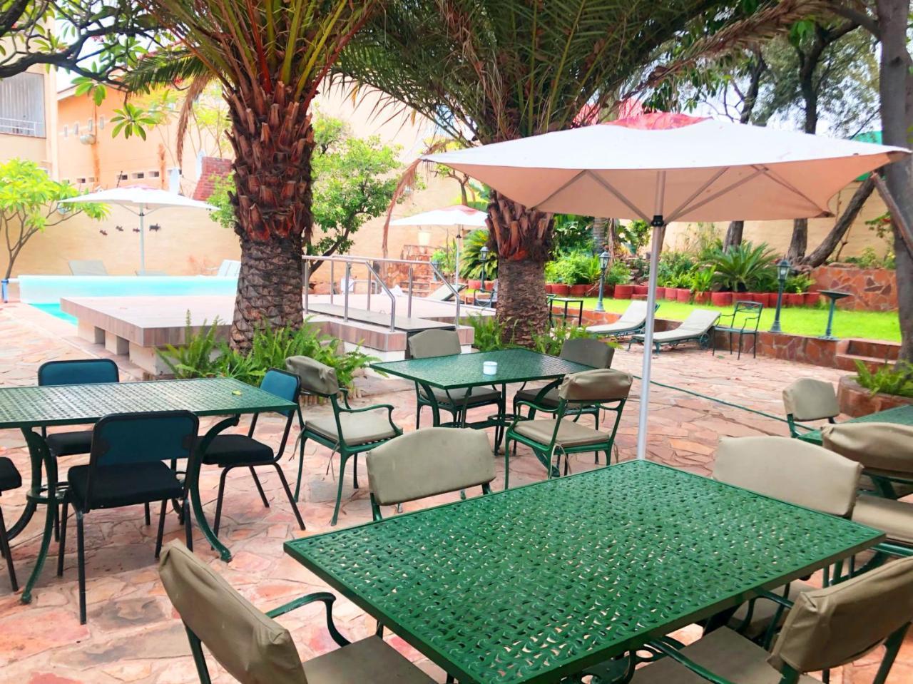 Hotel Pension Steiner Windhoek Luaran gambar