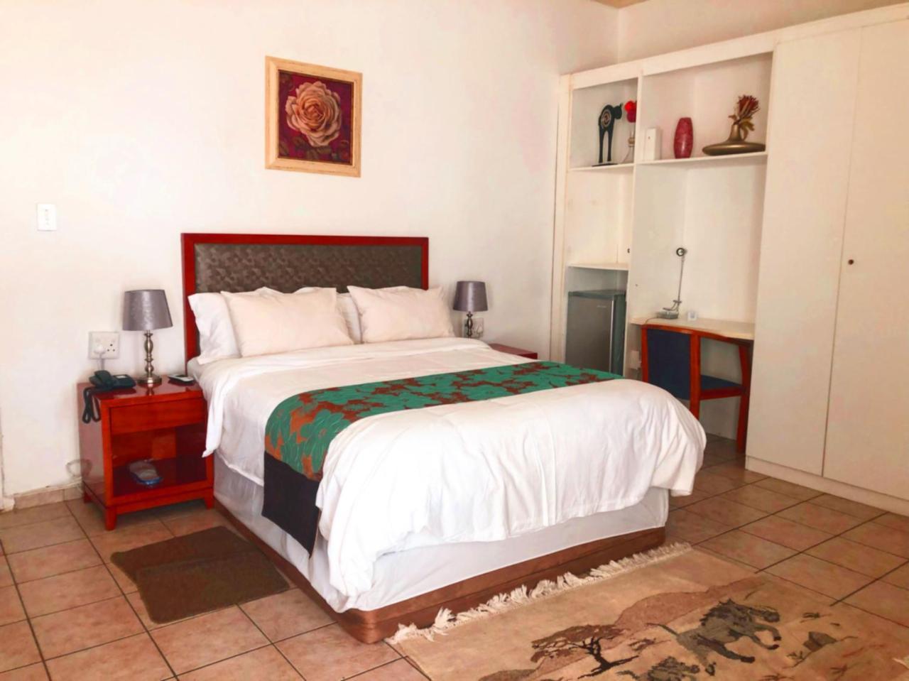 Hotel Pension Steiner Windhoek Luaran gambar