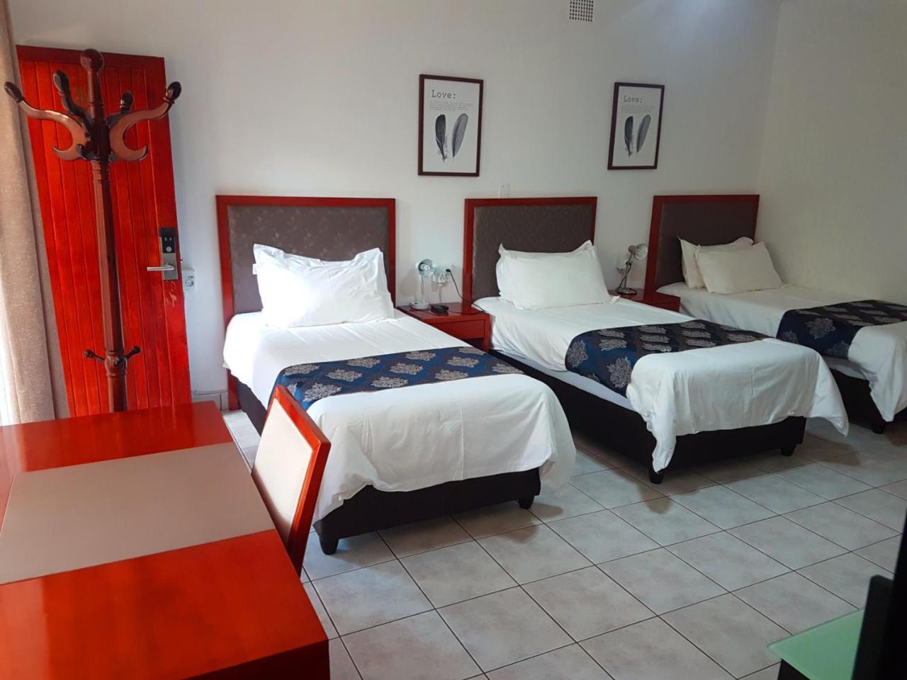 Hotel Pension Steiner Windhoek Luaran gambar