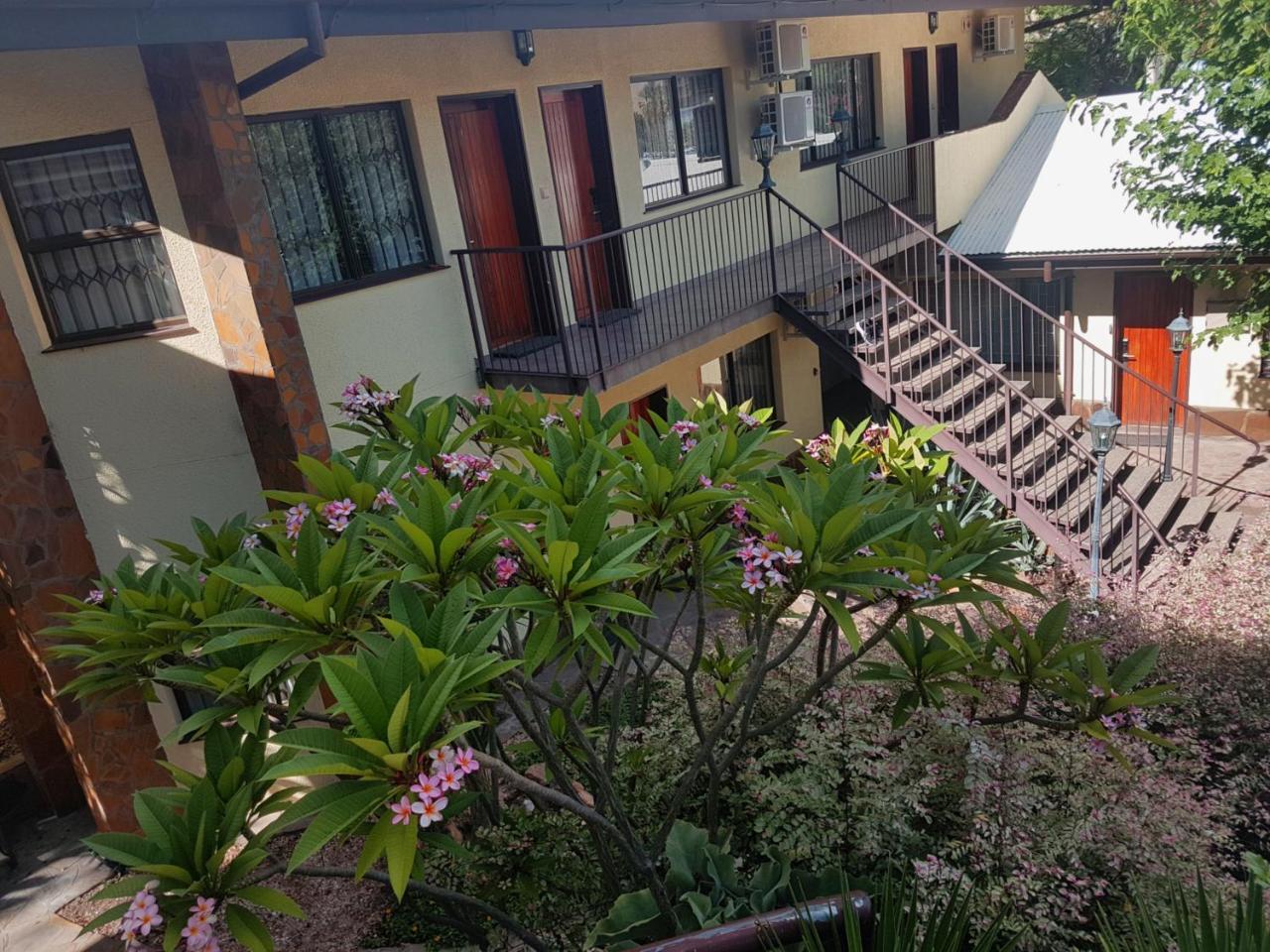 Hotel Pension Steiner Windhoek Luaran gambar